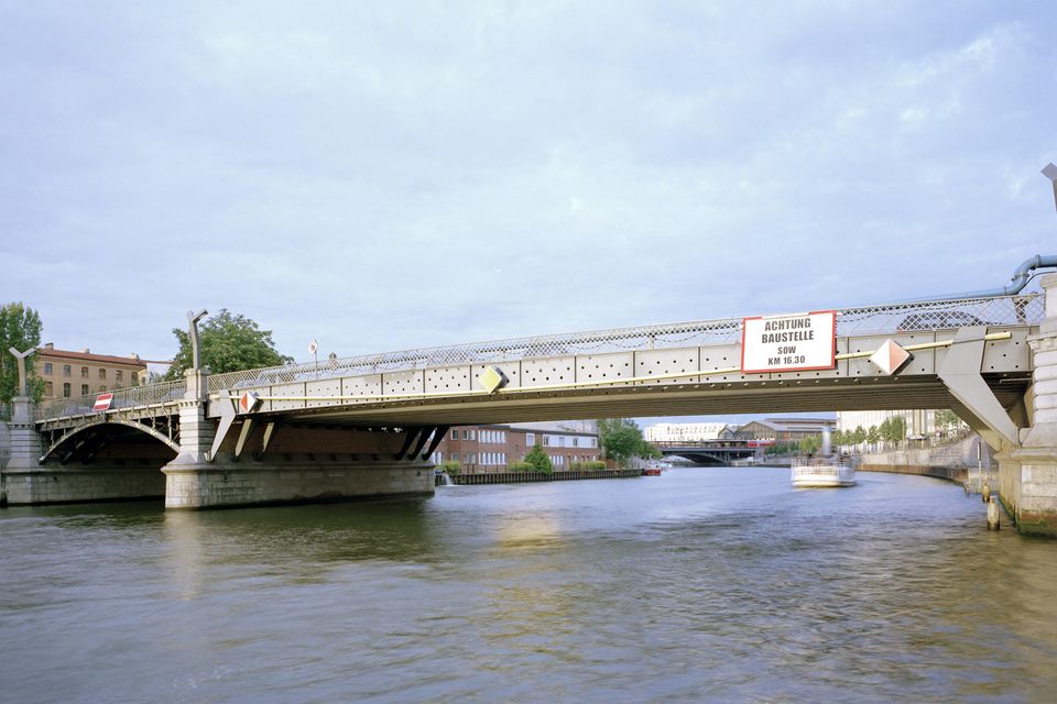 Marschallbrücke Berlin-Mitte, Bild 2